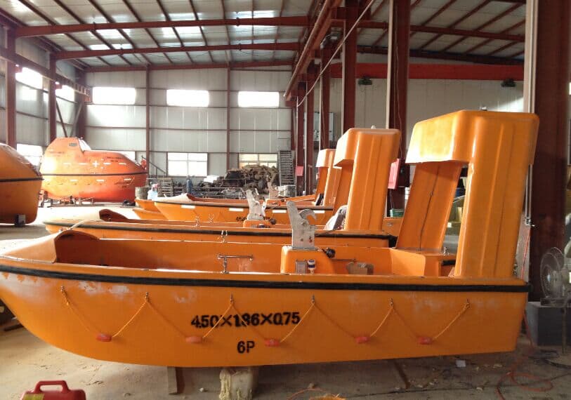 New design open rescue boat with in_outboard engine